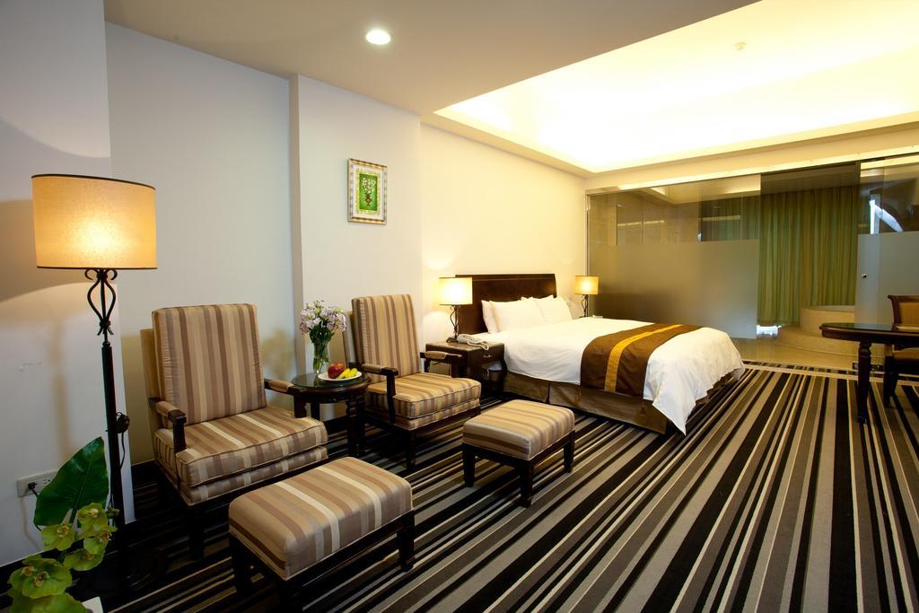 Les Hotel Tainan Extérieur photo