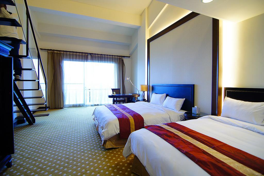 Les Hotel Tainan Chambre photo