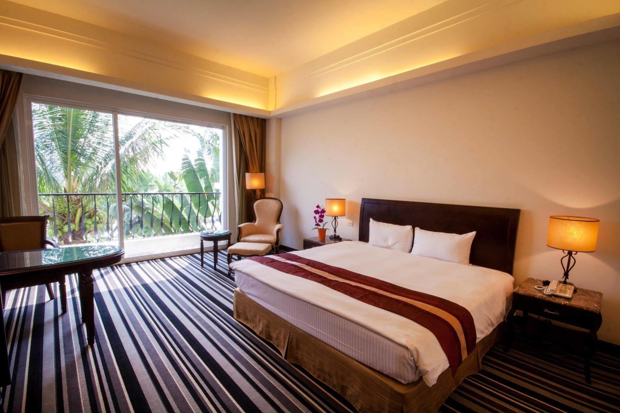 Les Hotel Tainan Extérieur photo