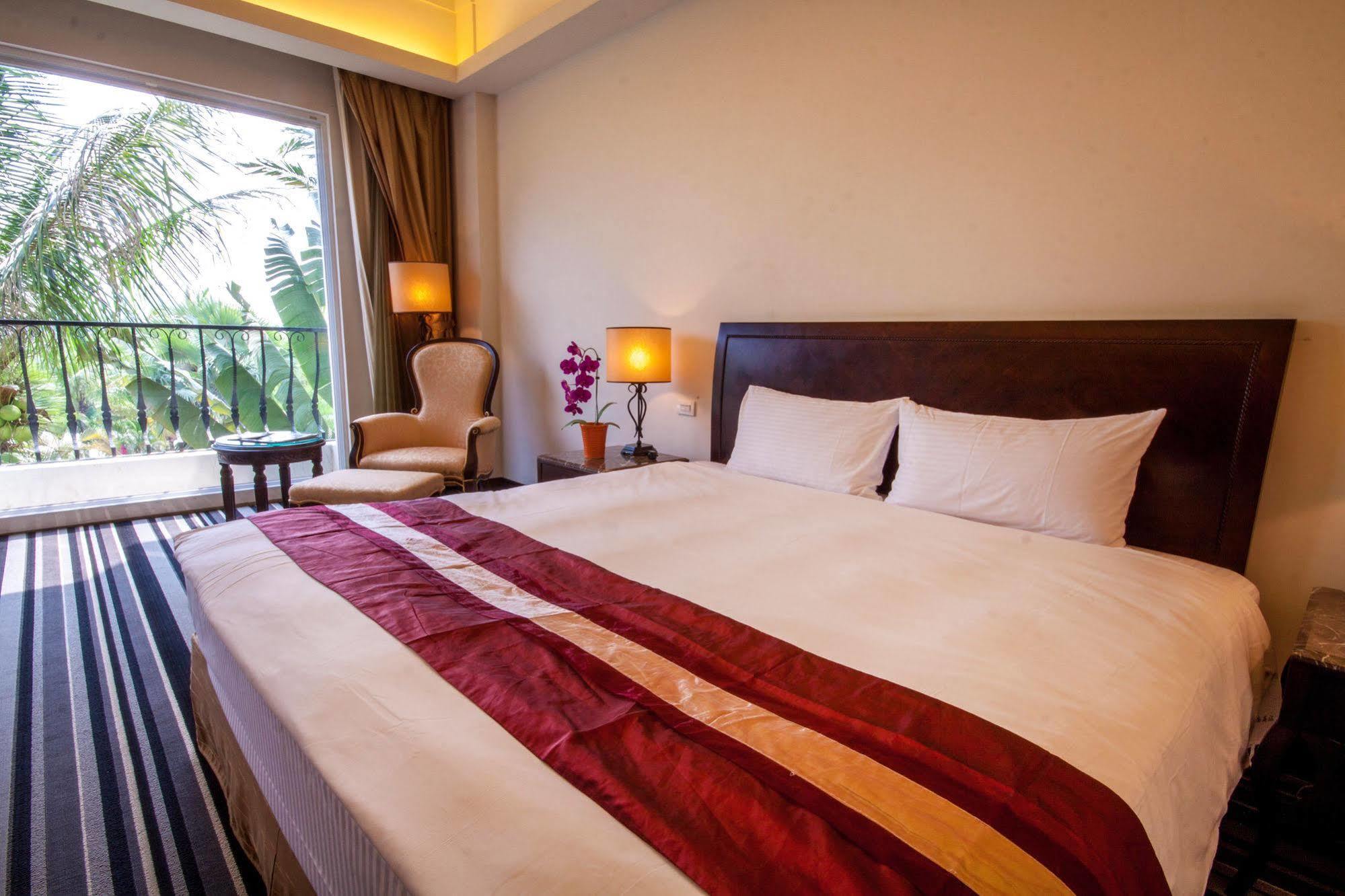 Les Hotel Tainan Extérieur photo
